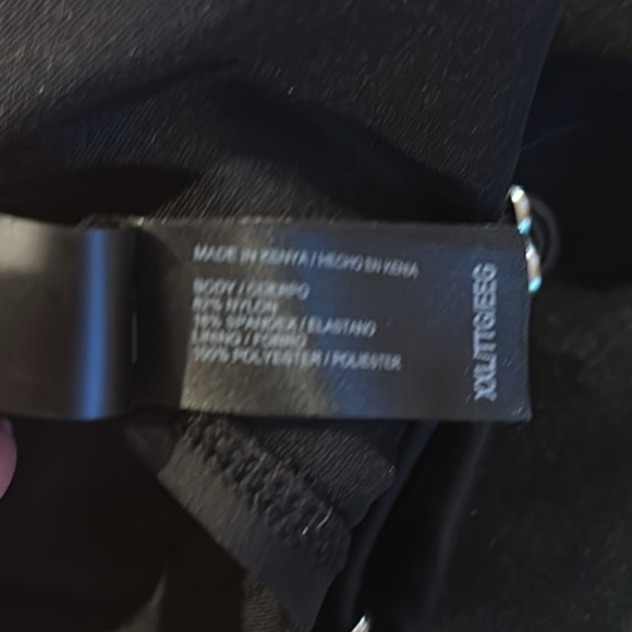 Hurley Women’s UPF 50+ Black One Piece Swimsuit XXL NWT Beach Travel Spring - Picture 9 of 11